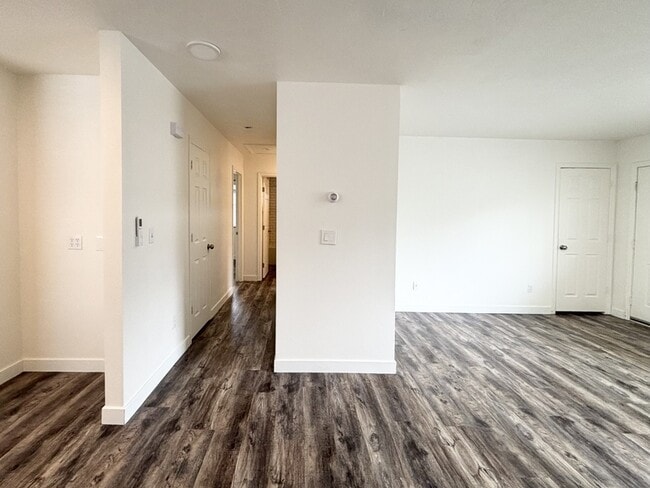 Building Photo - 436-436 S 800 W