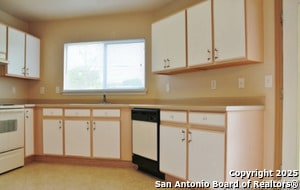 Building Photo - 10131 Amber Flora Dr