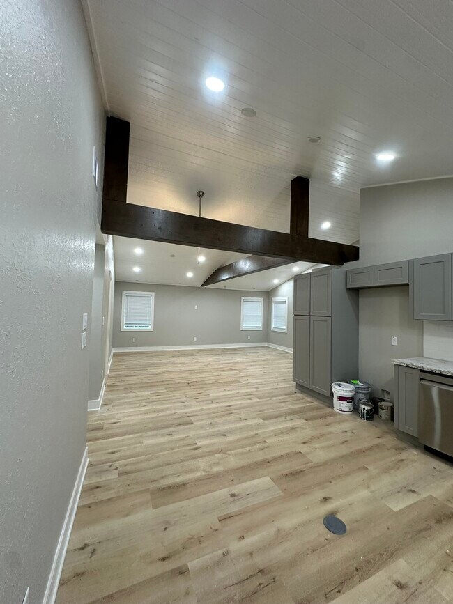 Building Photo - 8223 Wallis St