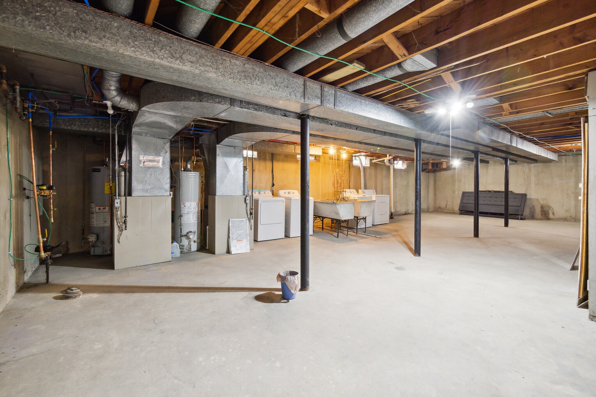 shared basement area - 204 Catalpa Dr