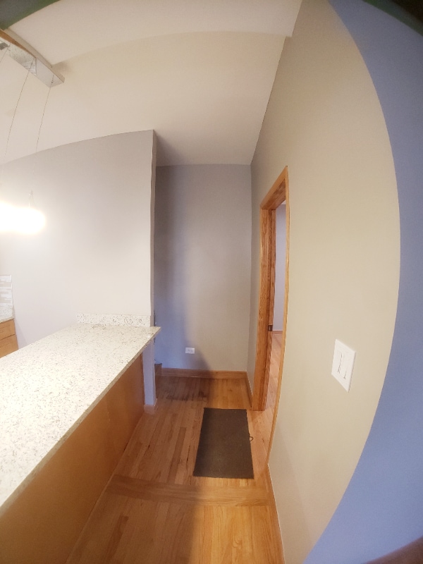 Building Photo - 3114 N Lincoln Ave