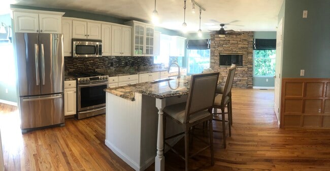 Building Photo - 60 Mumford Rd