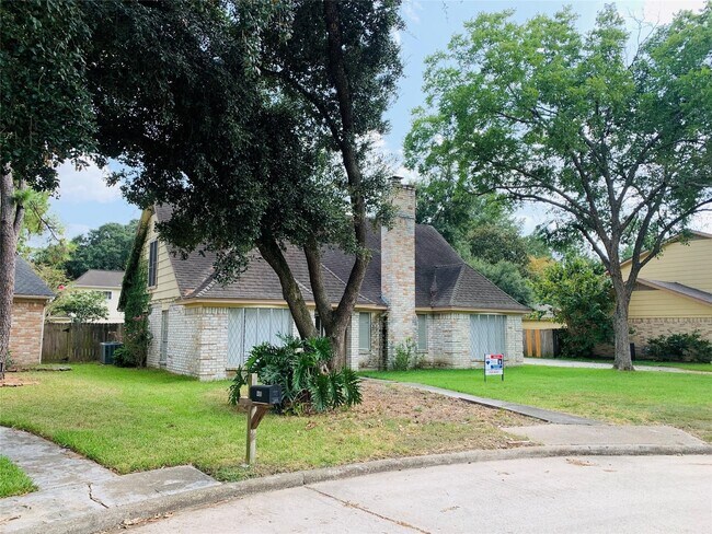 Building Photo - 4811 Wind Chimes Dr