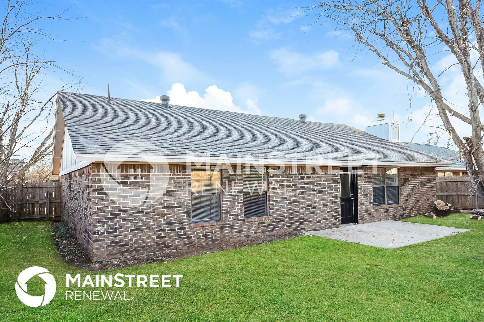 Building Photo - 2705 Fairfield Dr