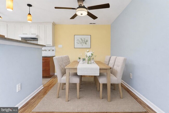 Building Photo - 14303 Cornerstone Dr