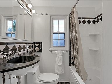 Master bath en-suite - 5101 Boulevard Pl