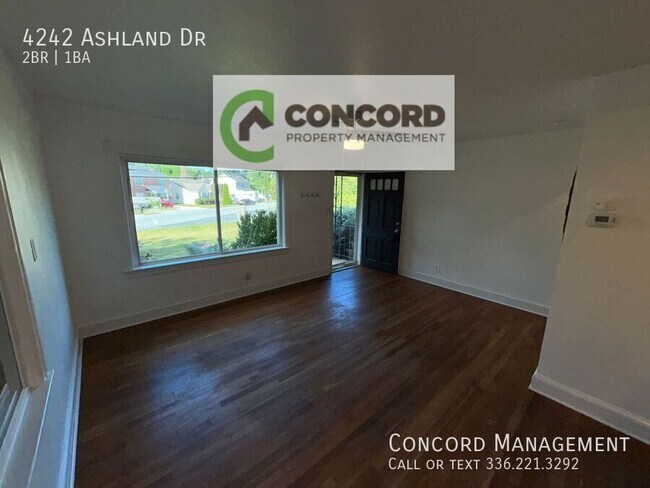 Building Photo - 4242 Ashland Dr