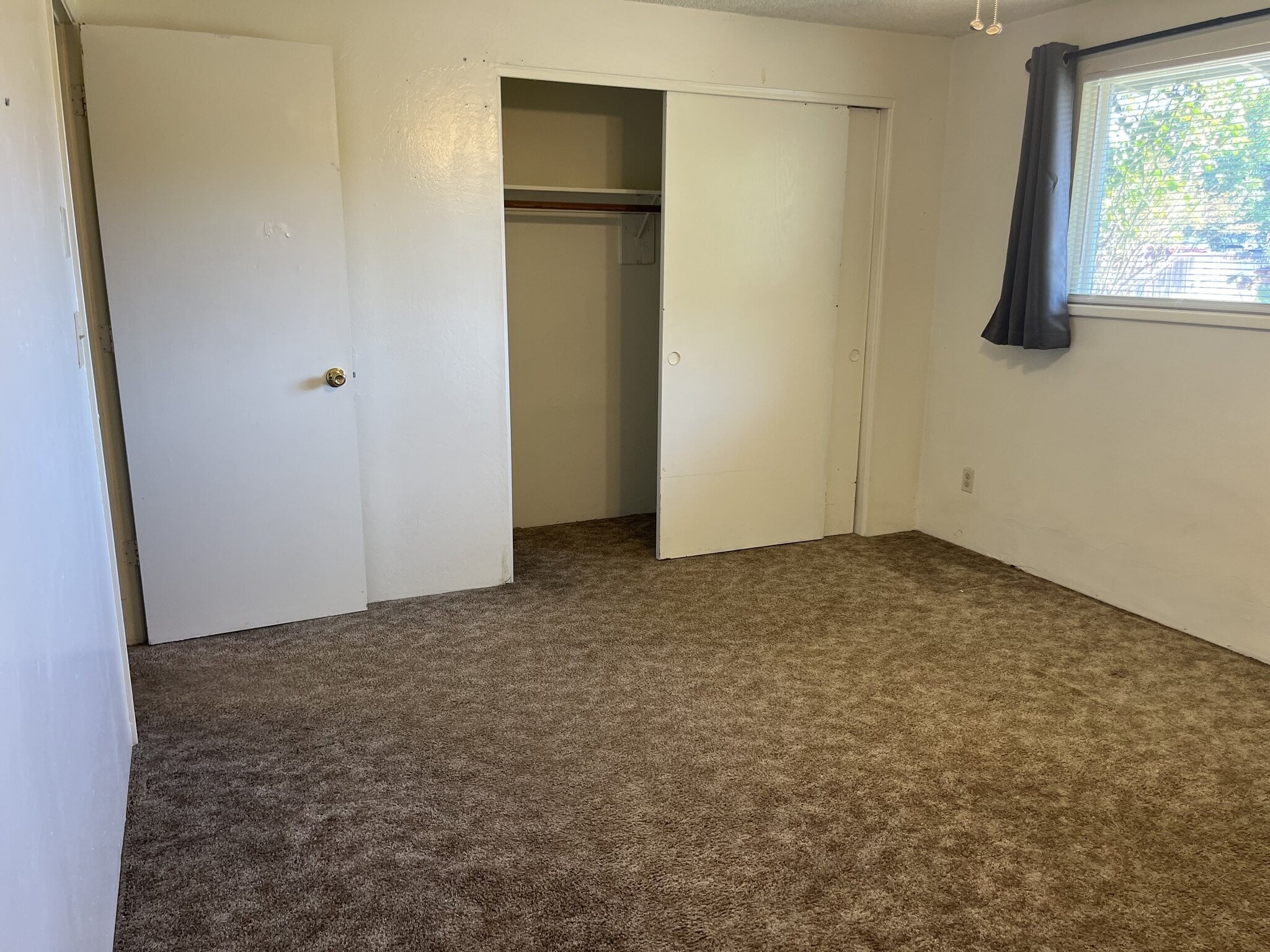 Building Photo - 3101 Juanipero Way