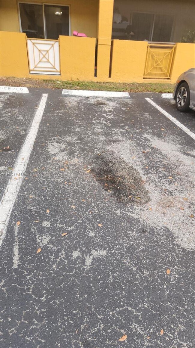 Building Photo - 8260 SW 149th Ct