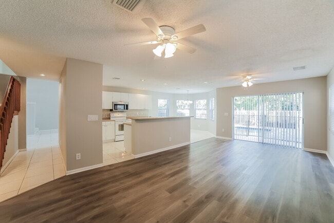 Building Photo - 228 La Costa Way