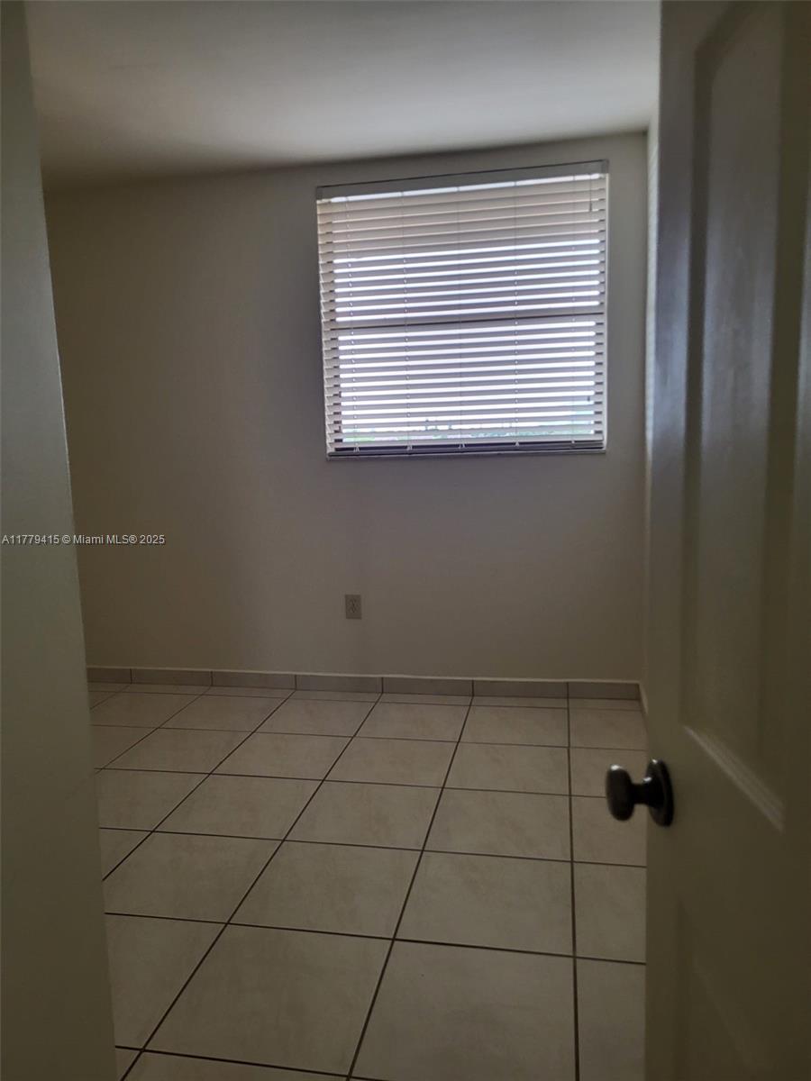 Building Photo - 10155 NW 9th Street Cir