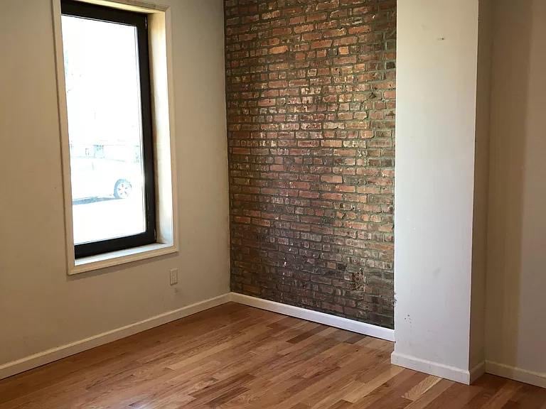Building Photo - 4 Windsor Terrace
