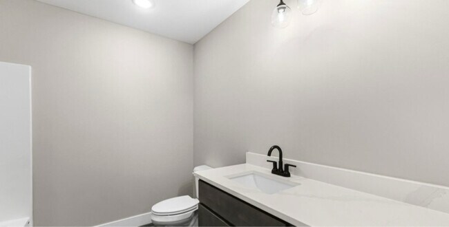 Building Photo - 12118 Cypress Ridge Dr