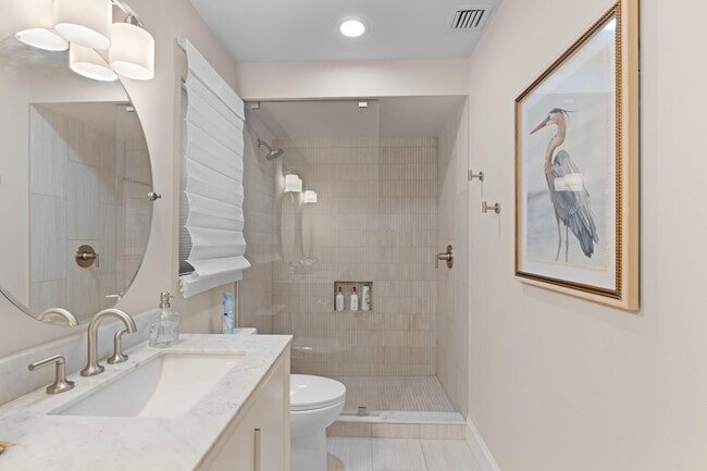 Building Photo - 1050 Brooks Ln