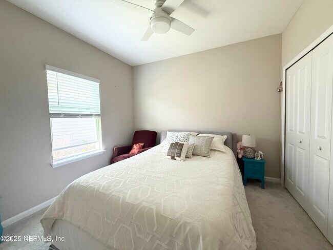 Building Photo - 141 Ren Wy