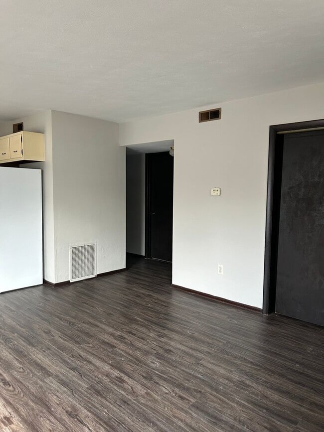 Building Photo - 108 Lucia Ln