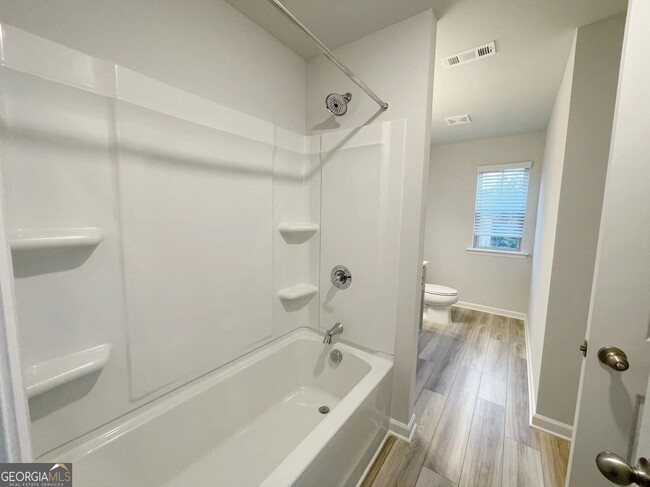 Building Photo - 928 Yancey Ct