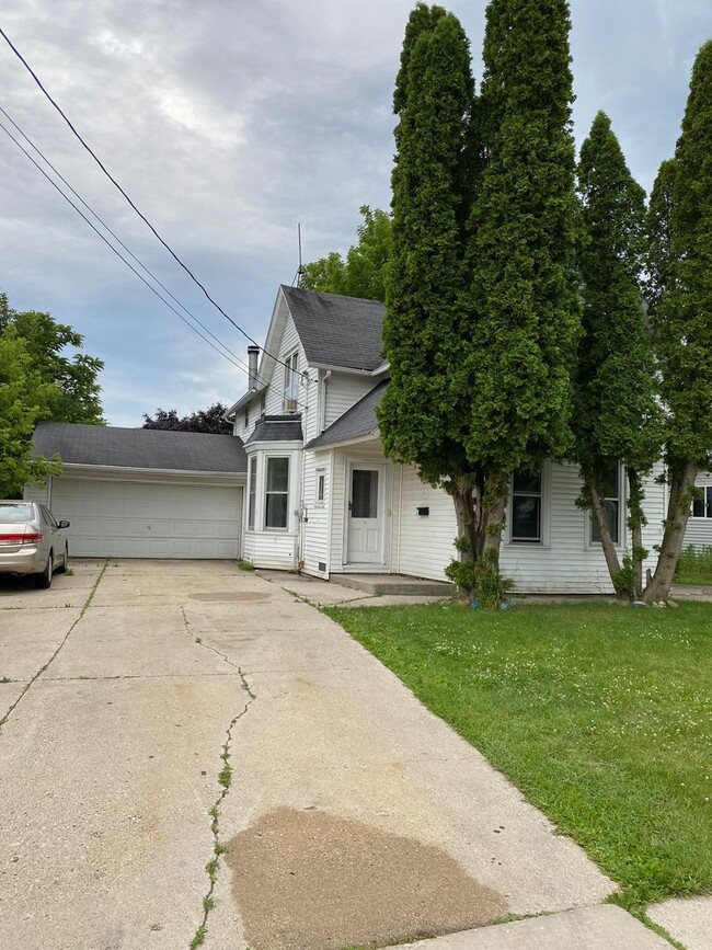 Building Photo - 3117 Mero St