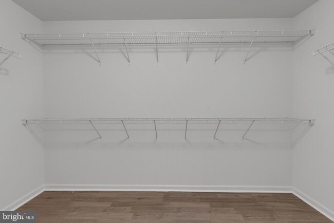 Building Photo - 22554 Cambridgeport Square