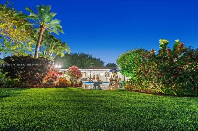 Building Photo - 10740 SW 74th Ct