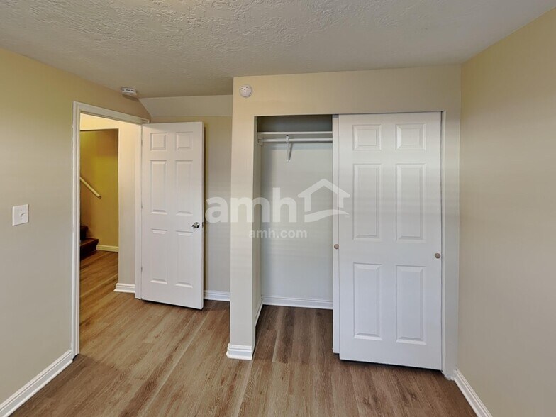 Building Photo - 1538 N 200 W