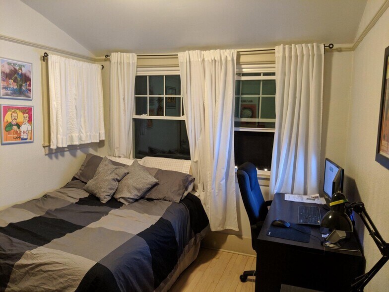 Bedroom #2 - 473 Fairfield St