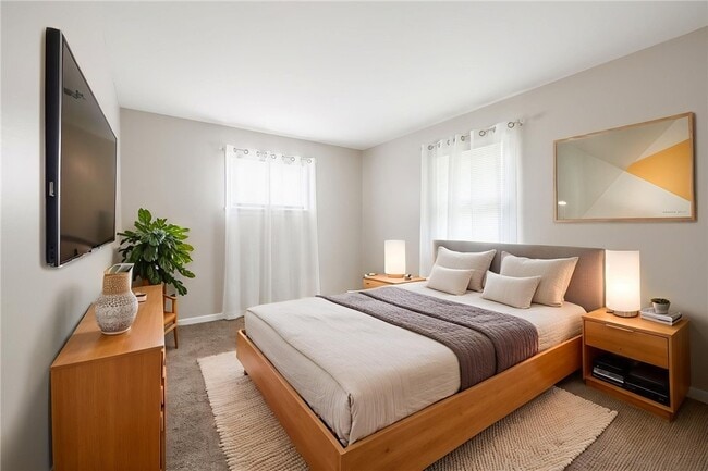 Building Photo - 27 Homestead Dr