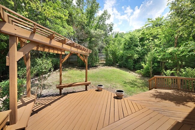 Building Photo - 3127 Creekview Ln