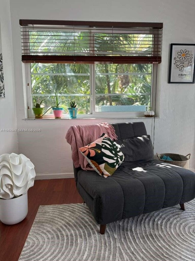 Building Photo - 901 Meridian Ave