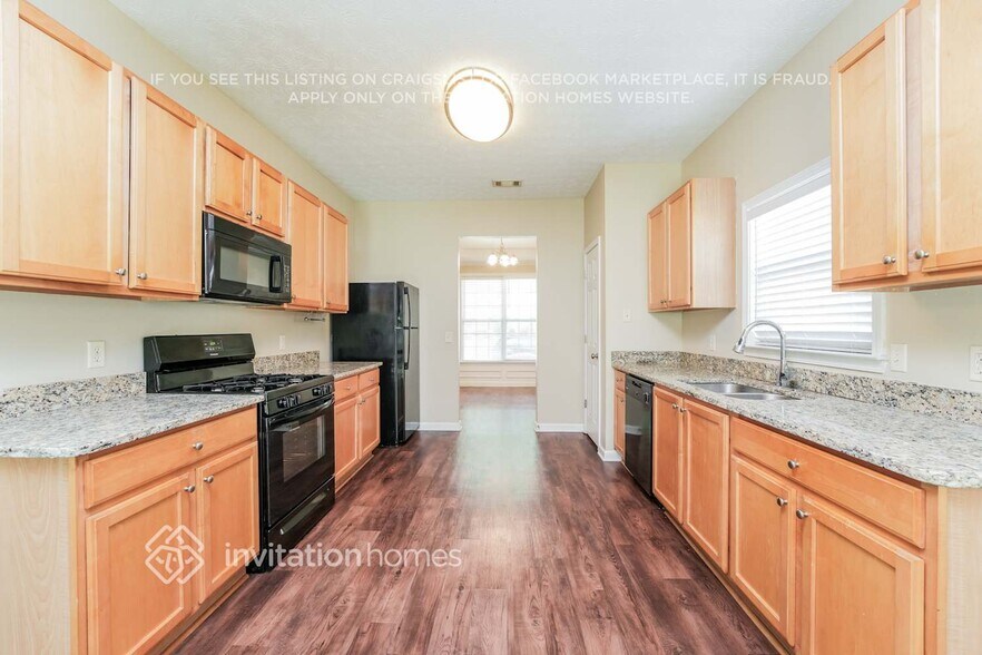 Building Photo - 3390 Cooper Woods Dr