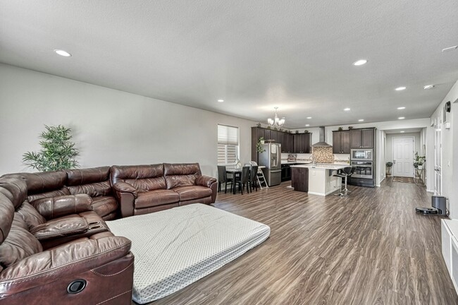 Building Photo - 17770 E Anthem Dr