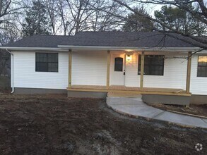 Building Photo - 4 Bedroom, 3 Bath Basement Ranch with Coun...