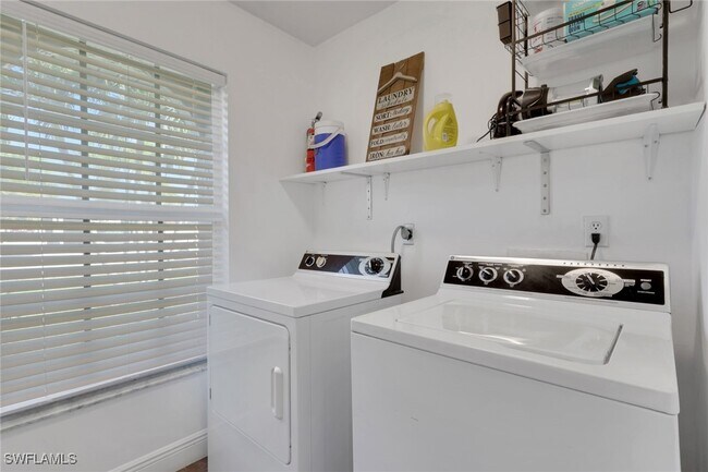 Building Photo - 1324 SW 1st Ave