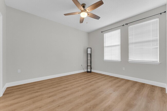 Building Photo - 2032 Alta Meadows Ln