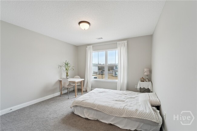 Building Photo - 601 Meloney Dr