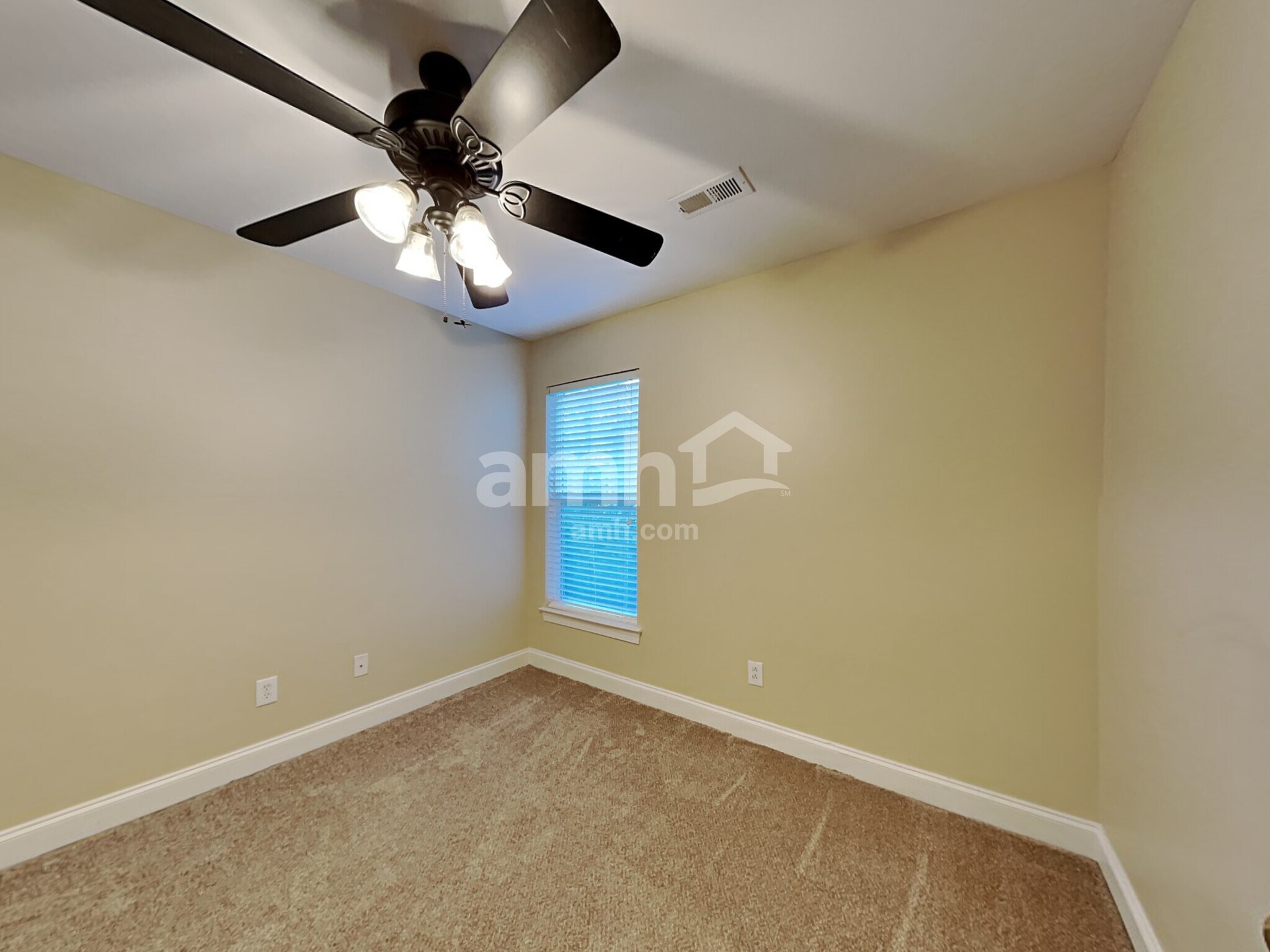 Building Photo - 15701 Seafield Ln