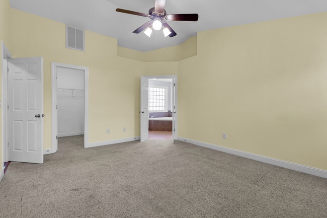 Building Photo - 201 Quincy Ct