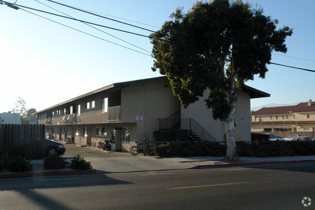 Building Photo - 781 Embarcadero Del Norte