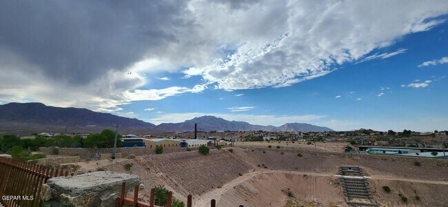Building Photo - 7210 Longspur Drive