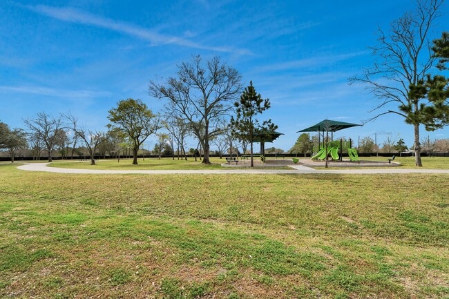 Building Photo - 29643 Knollwood Bay Rd