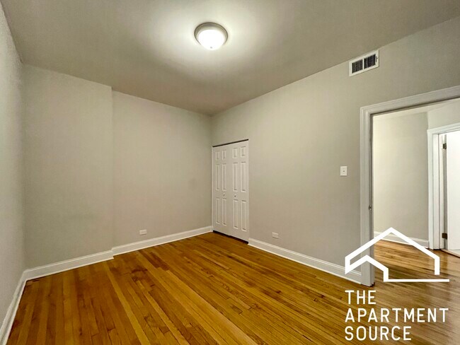 Building Photo - 2323 N Kedzie Blvd