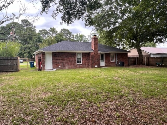 Building Photo - 4497 Nestwood St