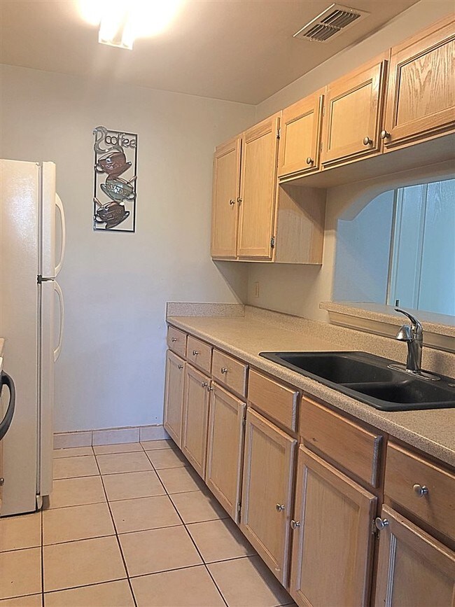 Building Photo - 1752 Tiara Trail