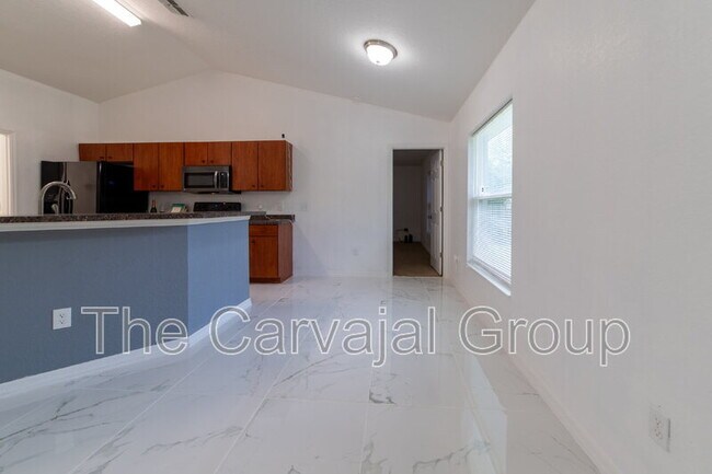 Building Photo - 5107 SW 165th St Rd