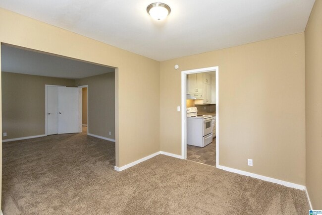 Building Photo - 405 Cheri Ln