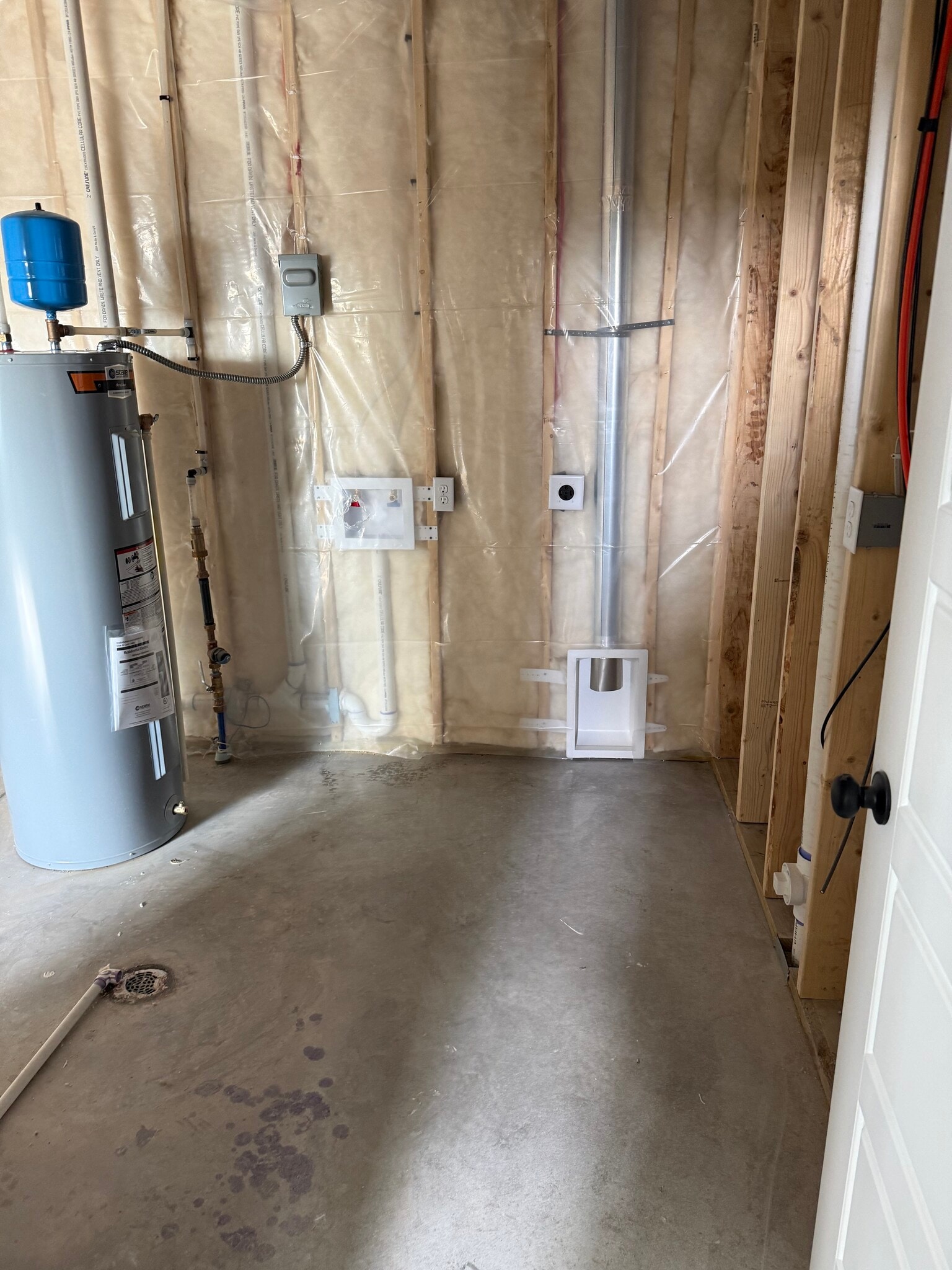 Building Photo - 5304 Silverton St