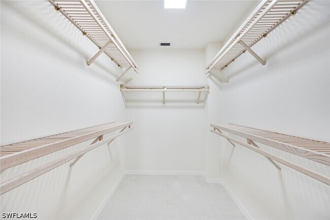 Building Photo - 1580 Clermont Dr