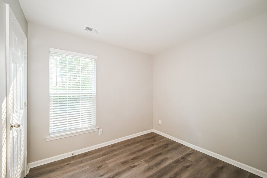 Building Photo - 1322 Rumstone Ln