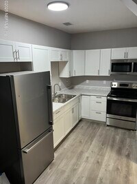 Building Photo - 1412 MCCONIHE St