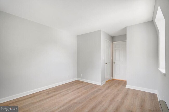 Building Photo - 3008 S Abingdon St